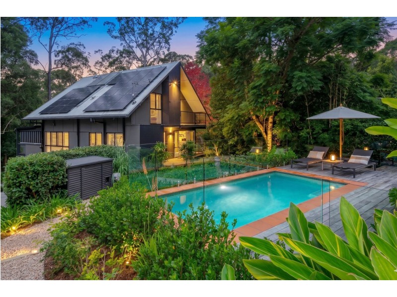 95 North Road, Lower Beechmont QLD 4211