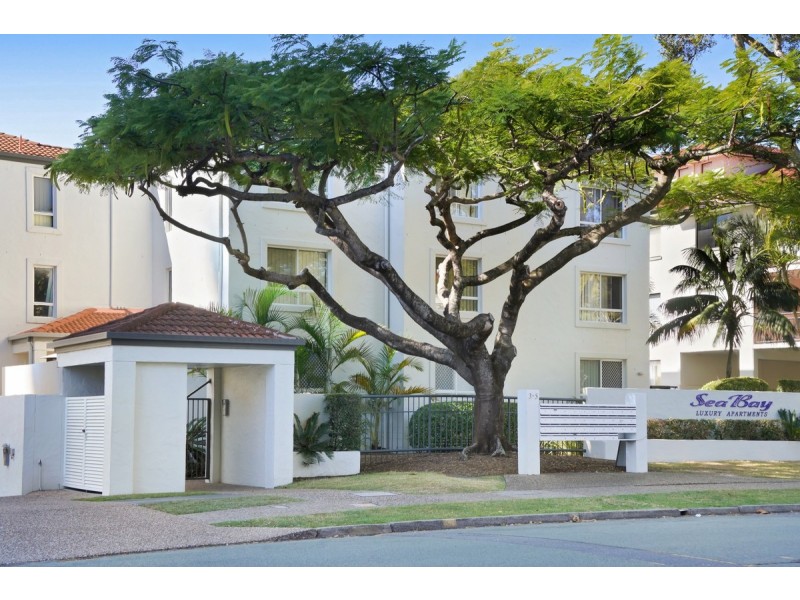 24/3 Norman Street, Southport QLD 4215