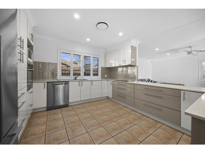 31 Arnold Palmer Drive, Parkwood QLD 4214
