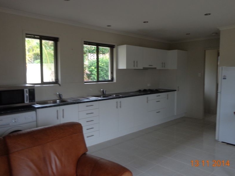 31A Wistaria Avenue, Southport QLD 4215