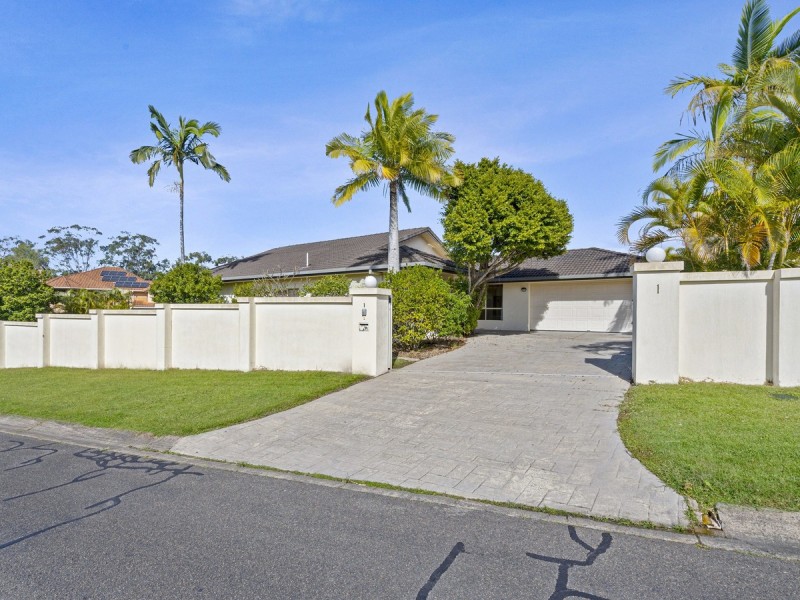 1 Pickworth Court, Parkwood QLD 4214