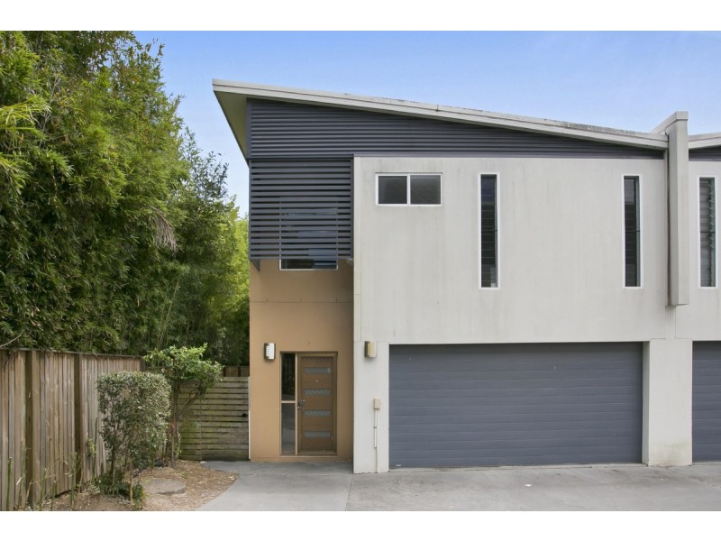 4/129 Pohlman Street, Southport QLD 4215