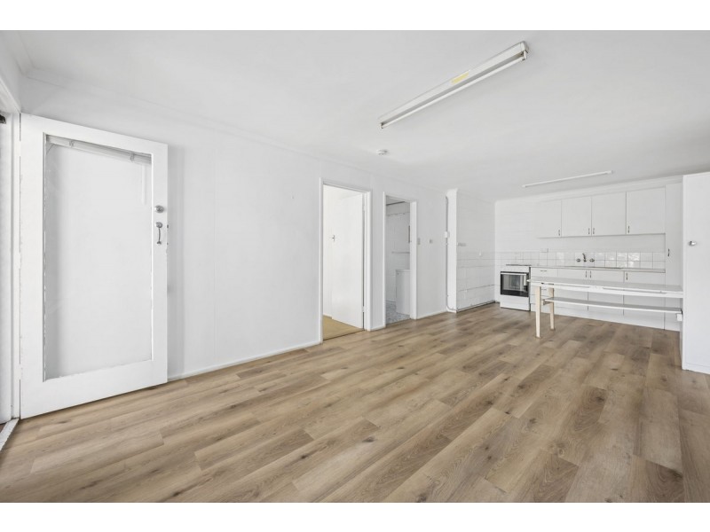 4/126 Marine Parade, Southport QLD 4215