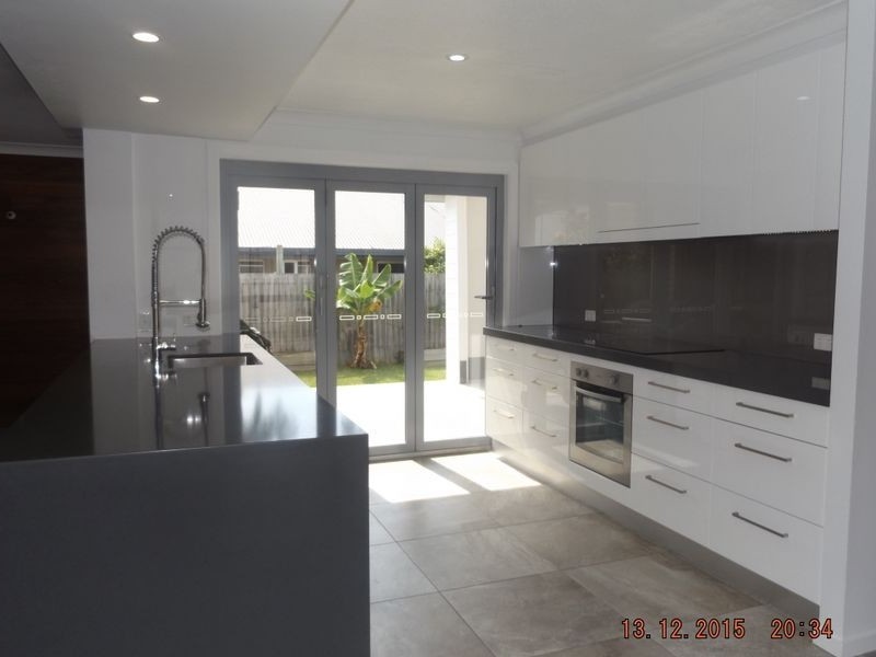 24 Parasol Avenue, Ashmore QLD 4214