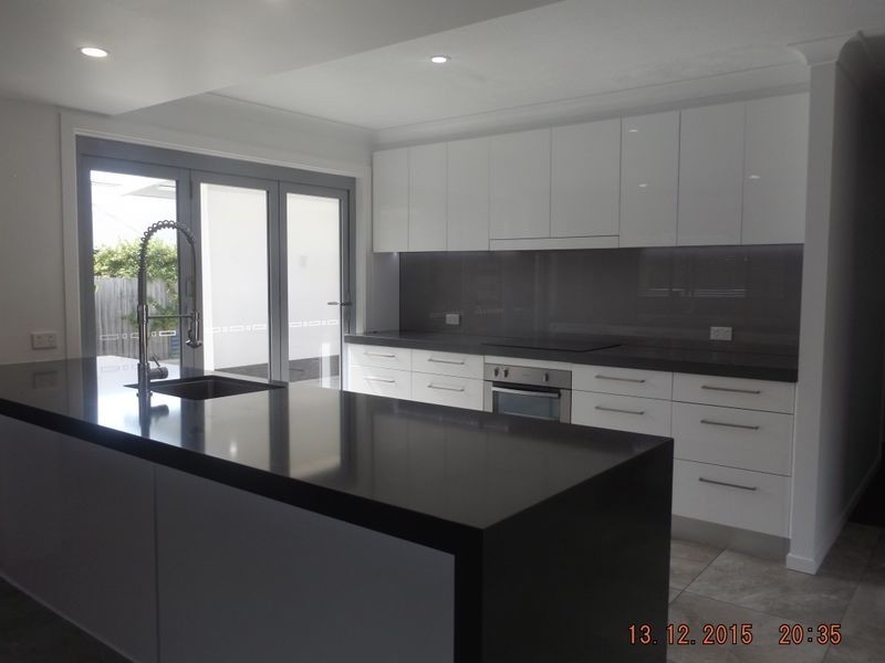 24 Parasol Avenue, Ashmore QLD 4214