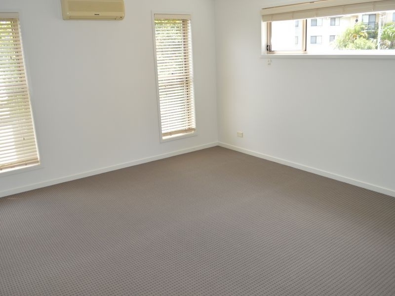 1/45 North Street, Southport QLD 4215