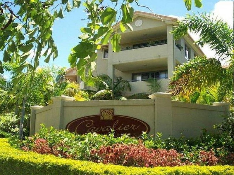8/25 Chester Terrace, Southport QLD 4215