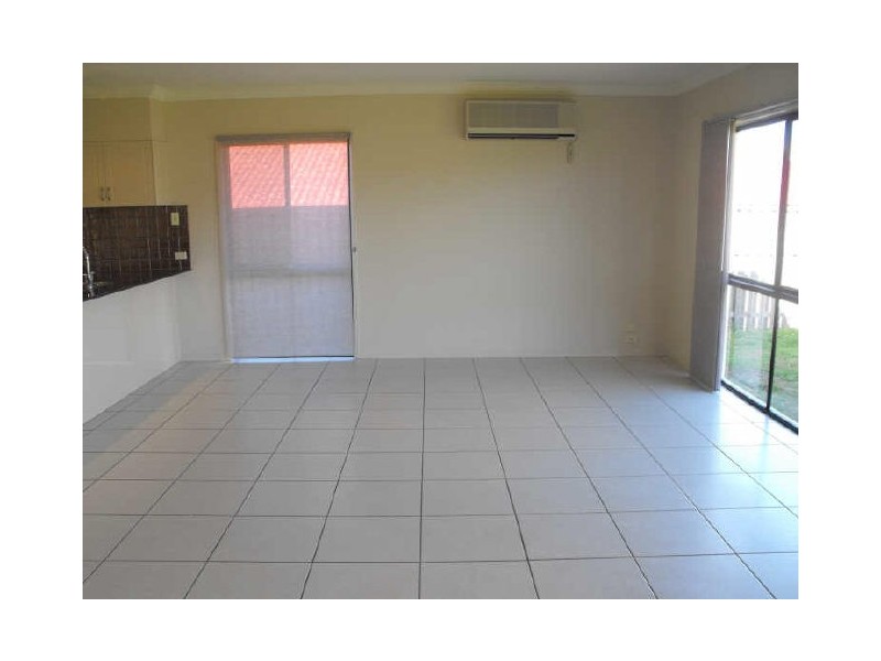 6 Blackheath Terrace, Pacific Pines QLD 4211
