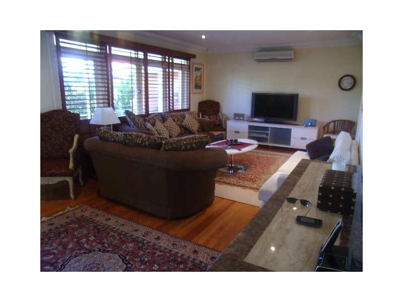 Labrador QLD 4215