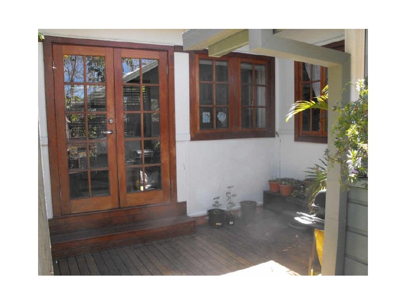 1/66 Falconer Street, Southport QLD 4215