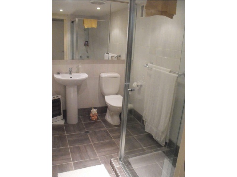 32/72 Marine Pde, Southport QLD 4215