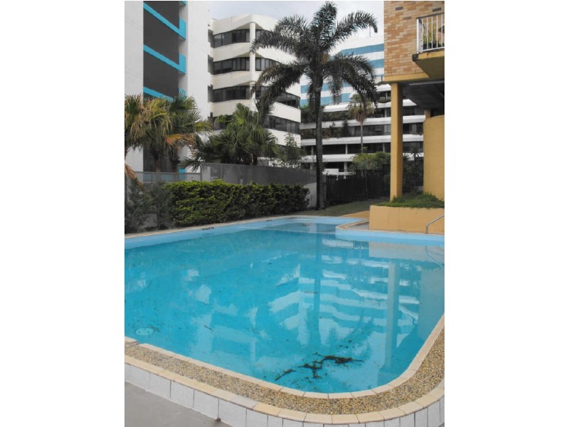 32/72 Marine Pde, Southport QLD 4215