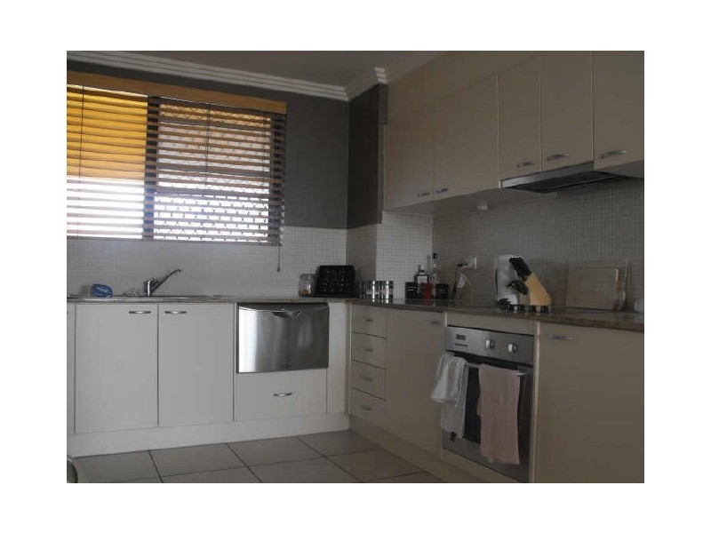 32/72 Marine Pde, Southport QLD 4215