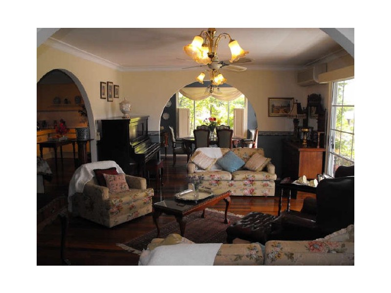 40 Freda Street, Ashmore QLD 4214