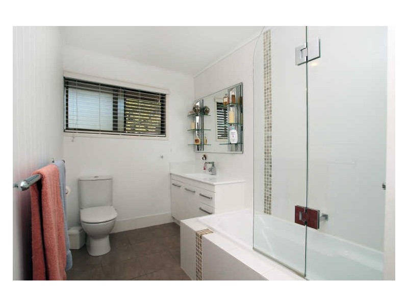 3 Surch Court, Southport QLD 4215