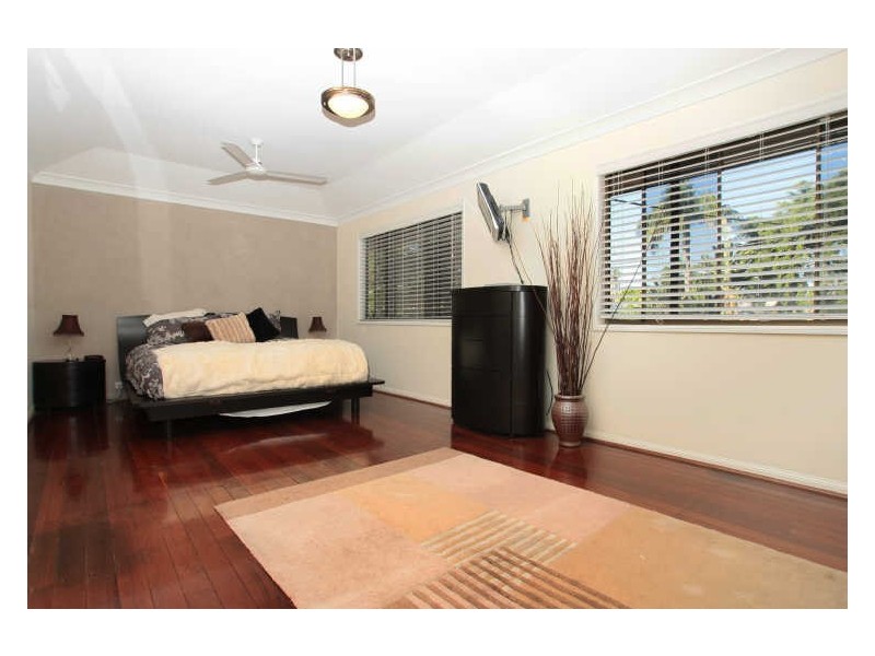 3 Surch Court, Southport QLD 4215