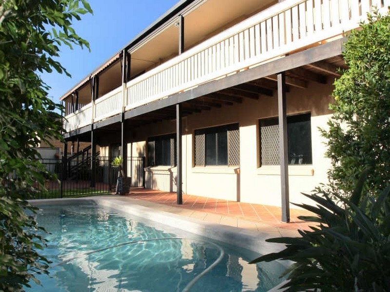 3 Surch Court, Southport QLD 4215