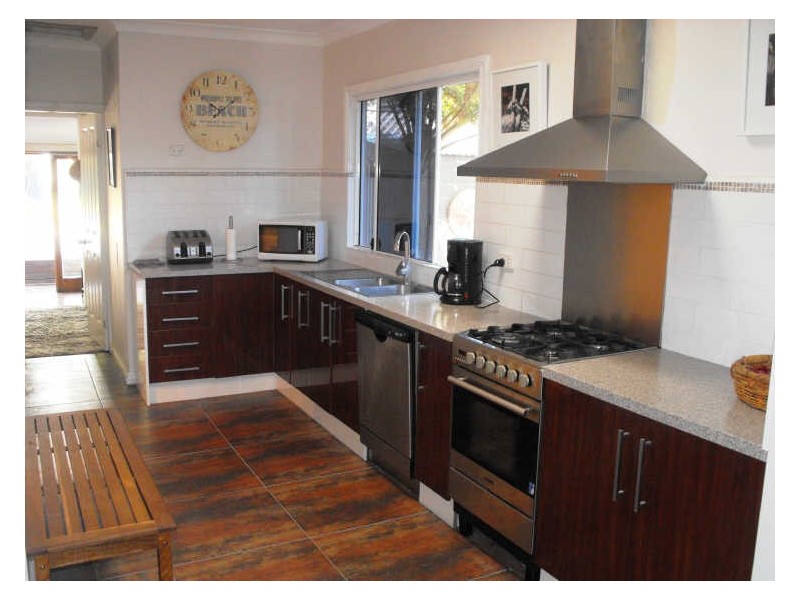 18 Dowling Drive, Southport QLD 4215