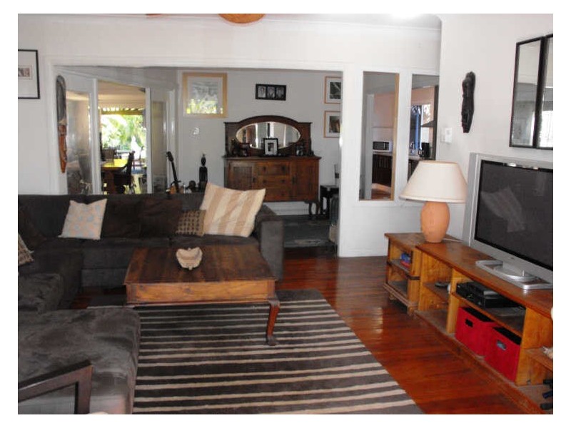 18 Dowling Drive, Southport QLD 4215