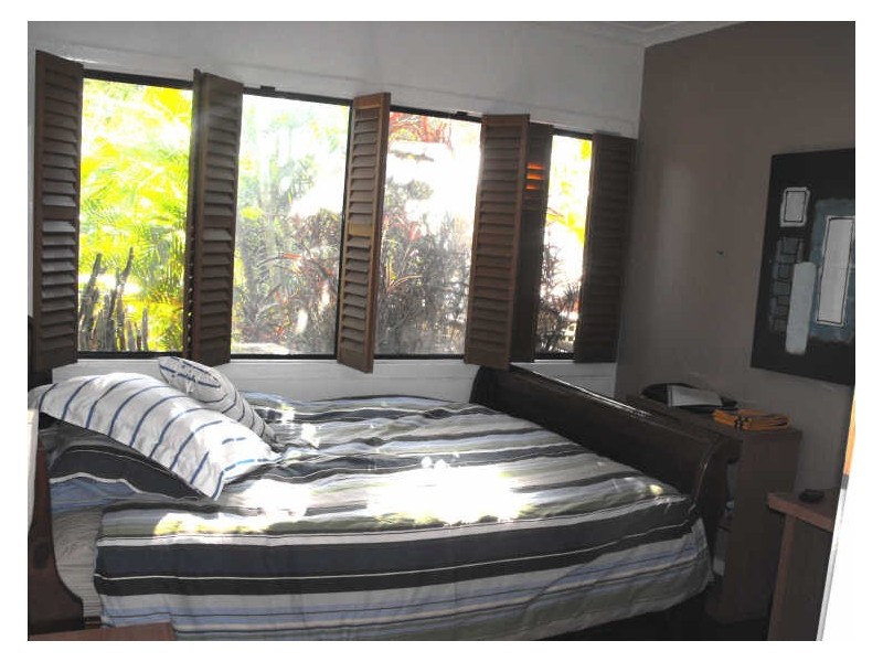 18 Dowling Drive, Southport QLD 4215