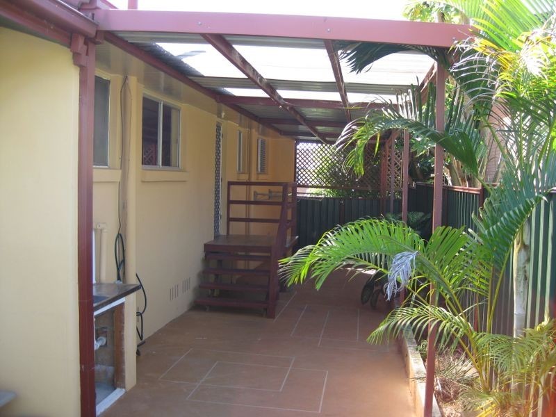 28 Lara Avenue, Southport QLD 4215