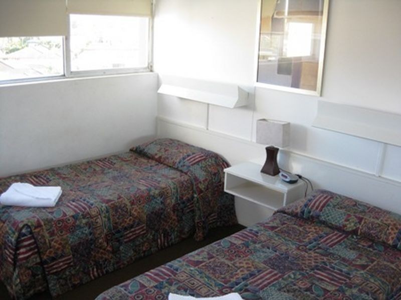 61/30 Watson Esplanade, Surfers Paradise QLD 4217