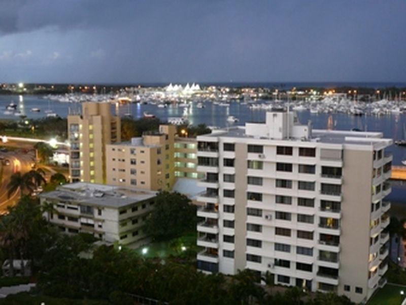 C13 – 1/75 Brighton Parade, Southport QLD 4215