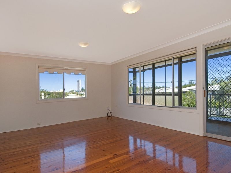 7 Locke Street, Southport QLD 4215