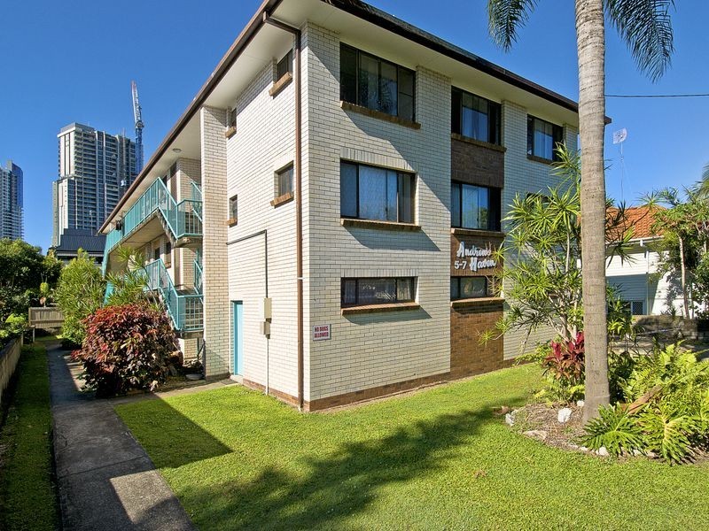 3/5 Andrews St, Southport QLD 4215