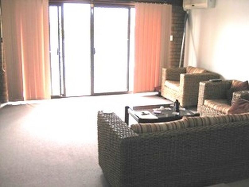 11/17 Duet Drive, Mermaid Waters QLD 4218