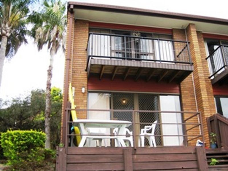 11/17 Duet Drive, Mermaid Waters QLD 4218