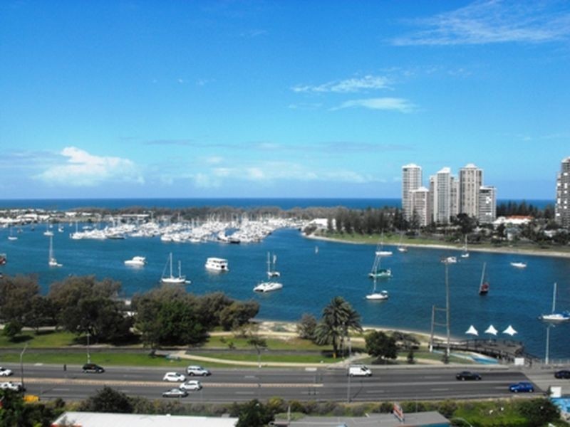 1505/4 Como Crescent, Southport QLD 4215