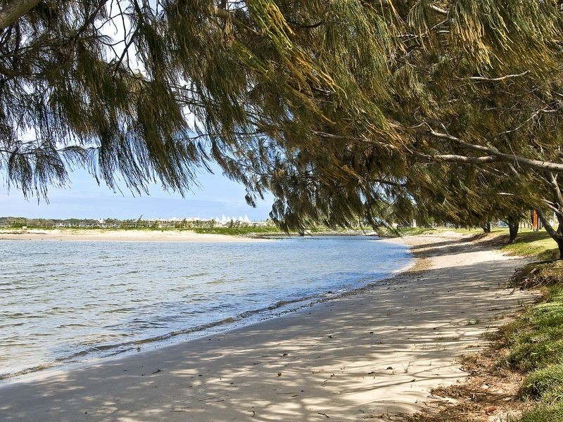 15/106 -108 Marine Parade, Southport QLD 4215