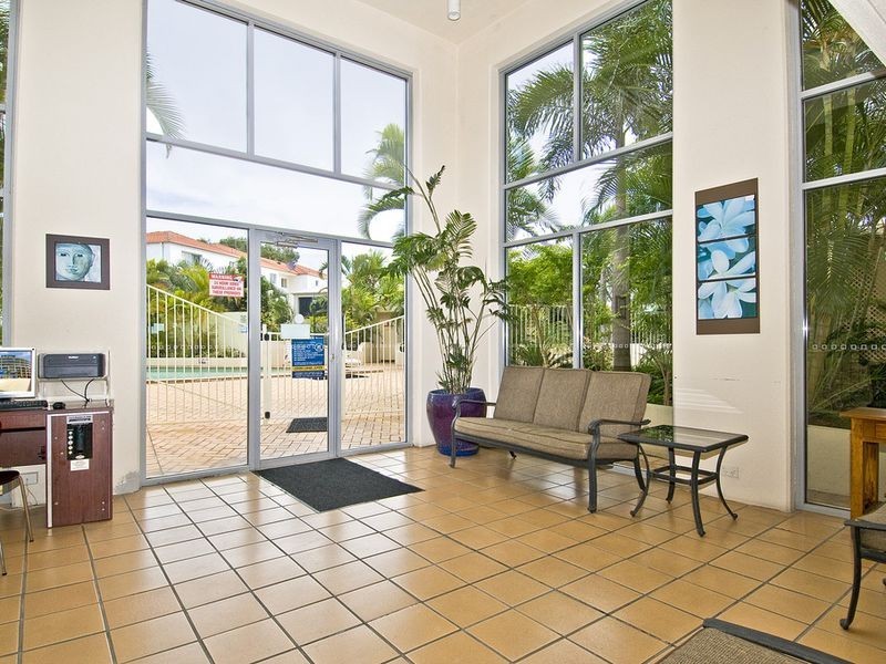 15/106 -108 Marine Parade, Southport QLD 4215