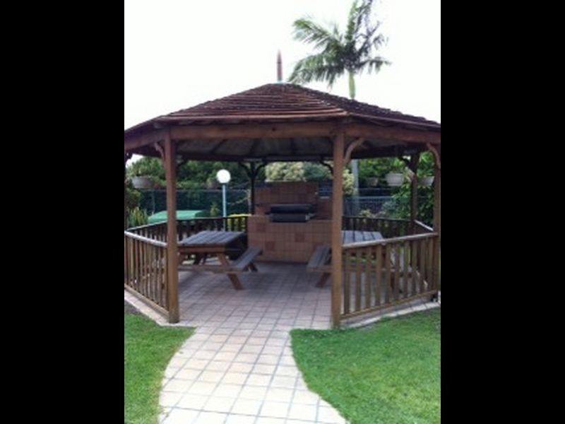 1B/114 Marine Pde, Southport QLD 4215