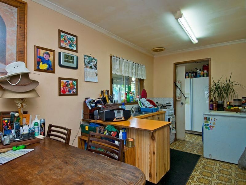 89 Roberts St, Labrador QLD 4215