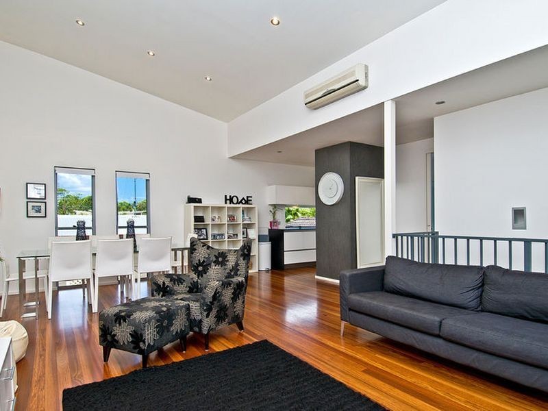 12 Surch Court, Southport QLD 4215