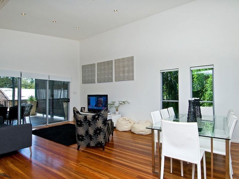 12 Surch Court, Southport QLD 4215