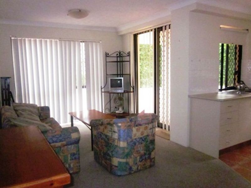 7/33 Lenneberg Street, Southport QLD 4215