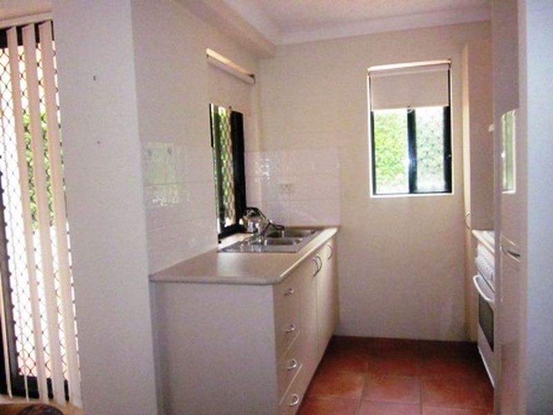 7/33 Lenneberg Street, Southport QLD 4215