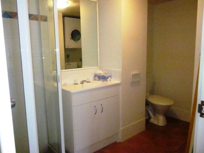 7/33 Lenneberg Street, Southport QLD 4215