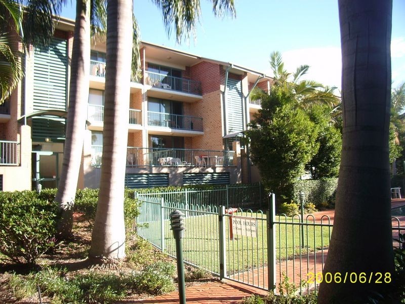 18/45 Pohlman St, Southport QLD 4215
