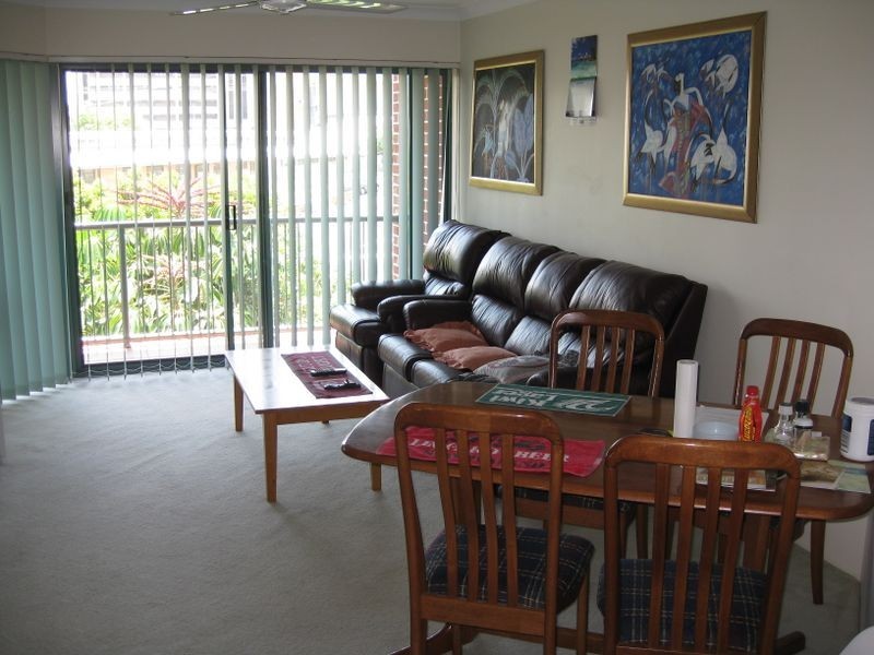 18/45 Pohlman St, Southport QLD 4215