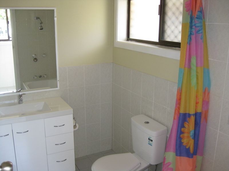 1/21 Terrigal Crescent, Southport QLD 4215