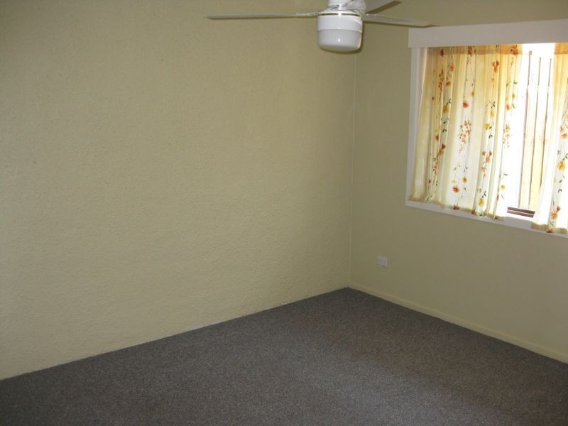 1/21 Terrigal Crescent, Southport QLD 4215