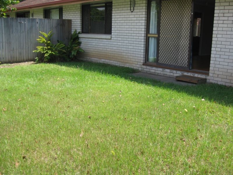 1/21 Terrigal Crescent, Southport QLD 4215