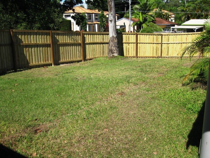 1/21 Terrigal Crescent, Southport QLD 4215