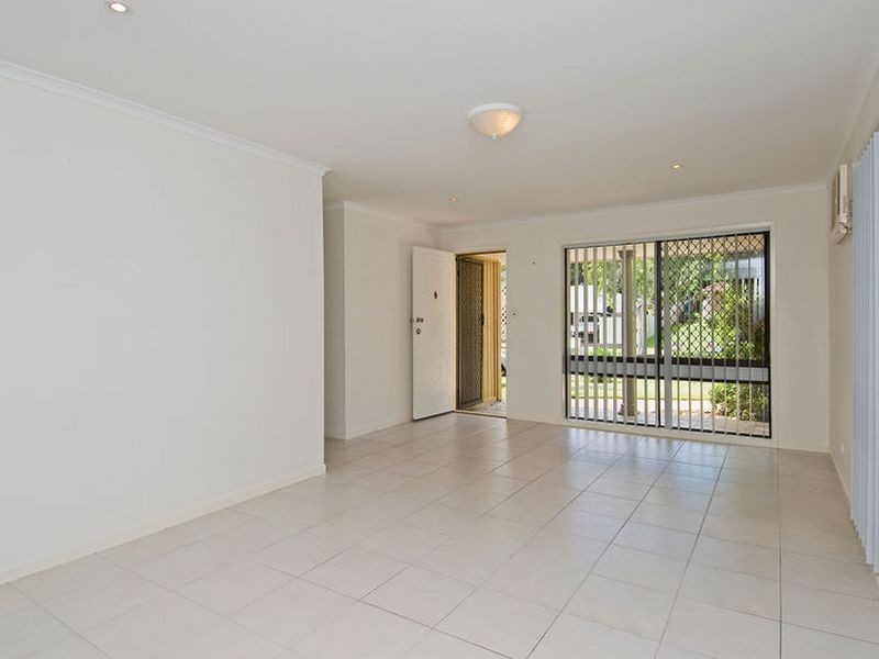 20 Lowanna Dr, Ashmore QLD 4214