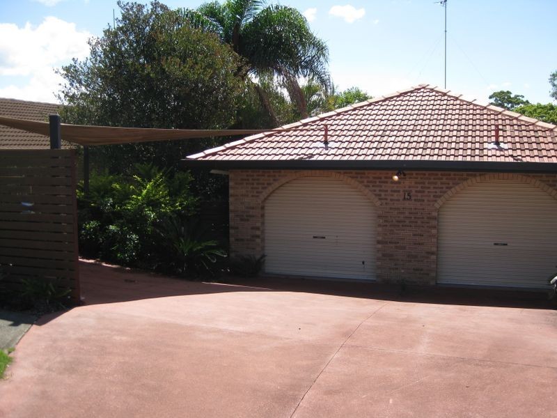 2/15 Caroline Avenue, Southport QLD 4215