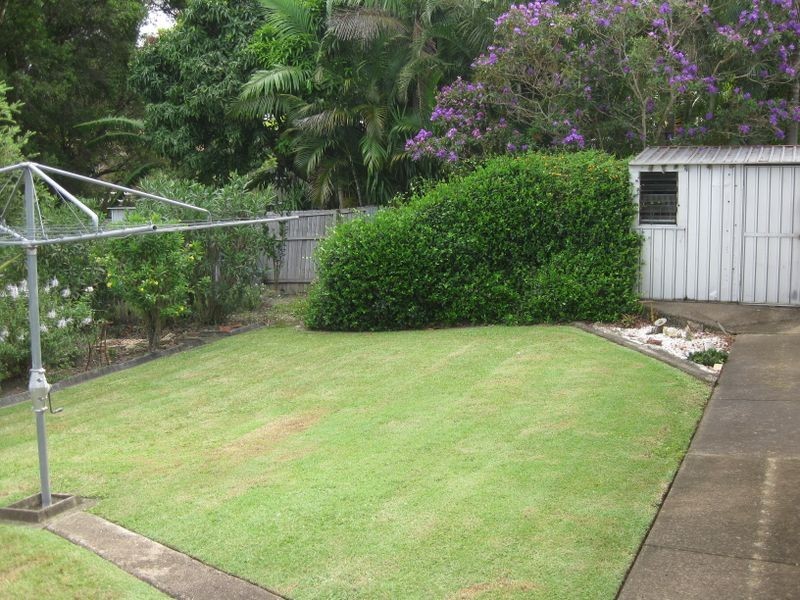 42 Pilliga St, Southport QLD 4215